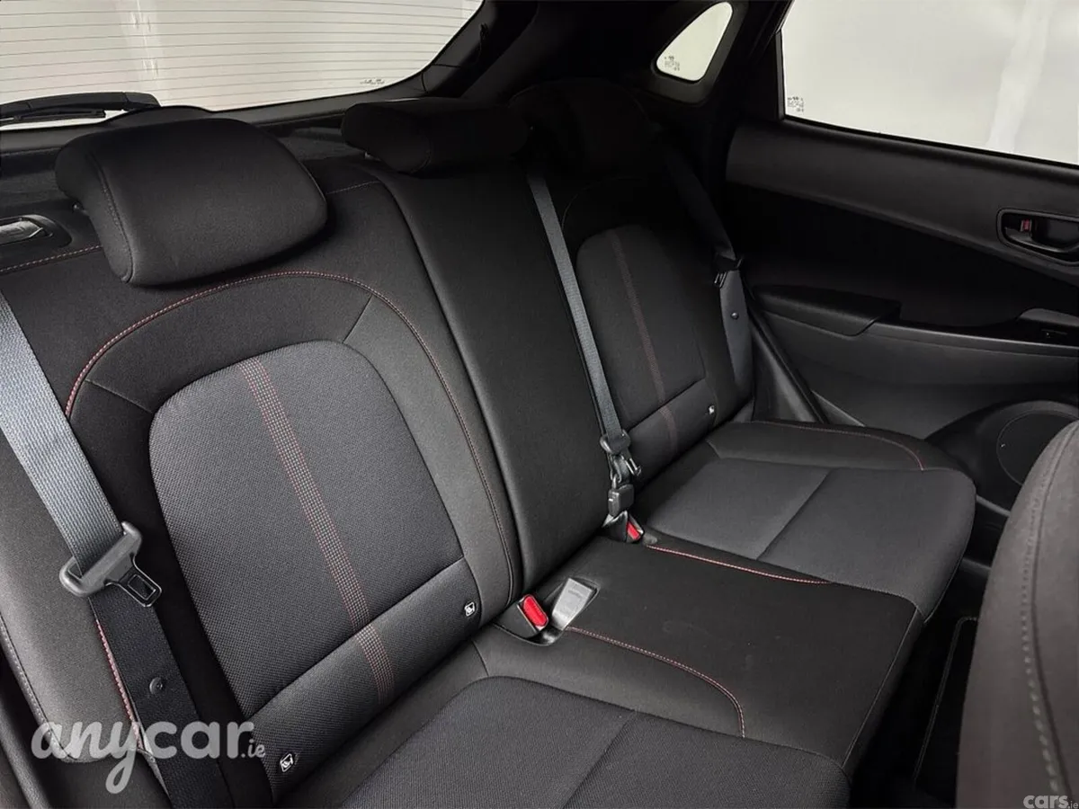 Hyundai KONA MPV, Petrol, 2022, Red
