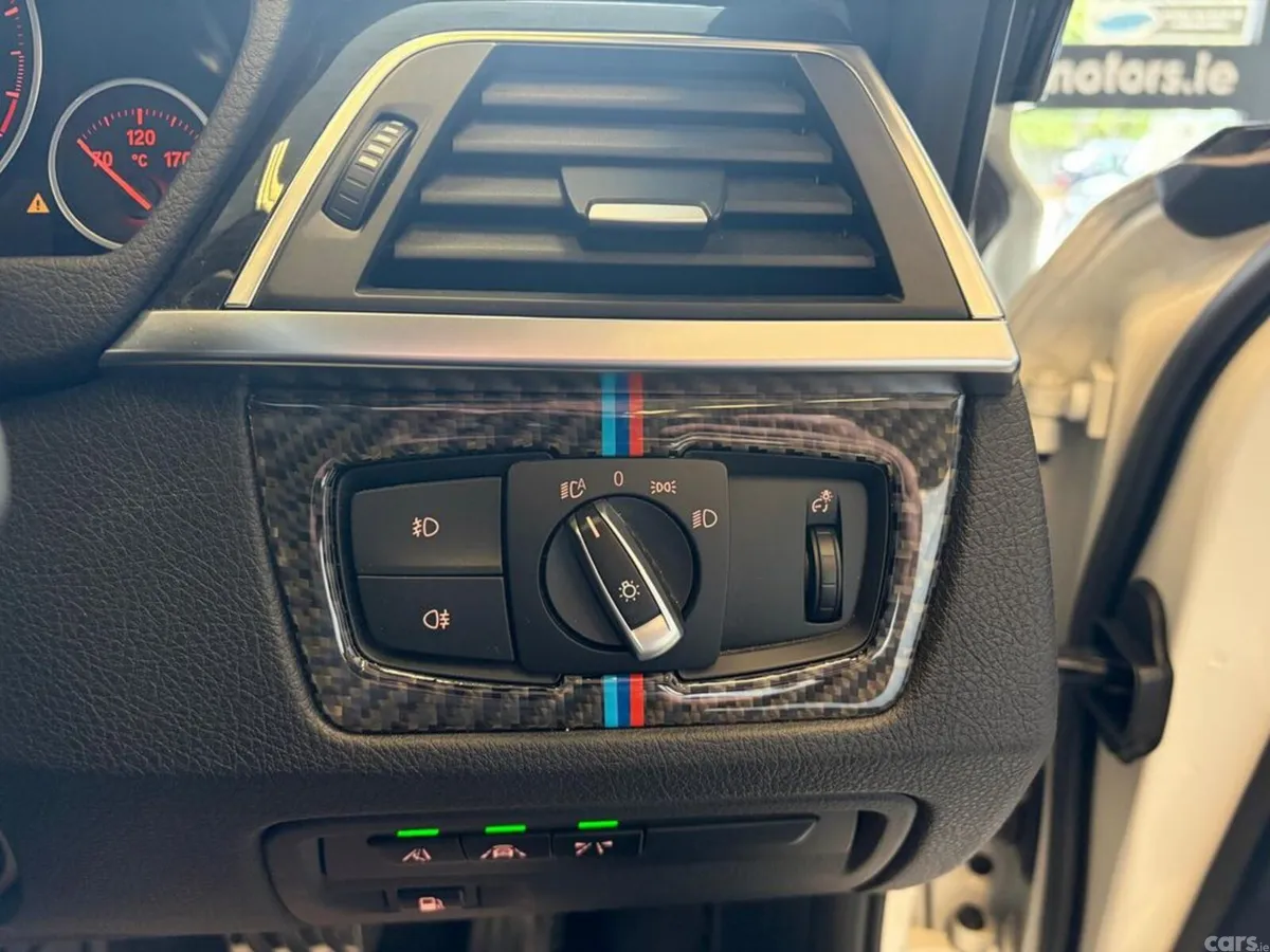 BMW 3-Series Saloon, Petrol Plug-in Hybrid, 2018, White