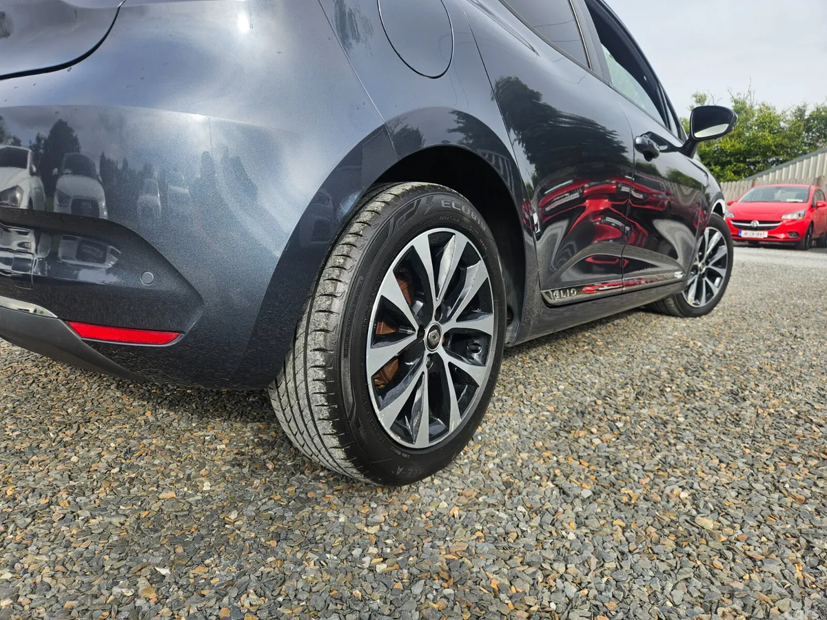 Renault Clio Hatchback, Diesel, 2019, Grey