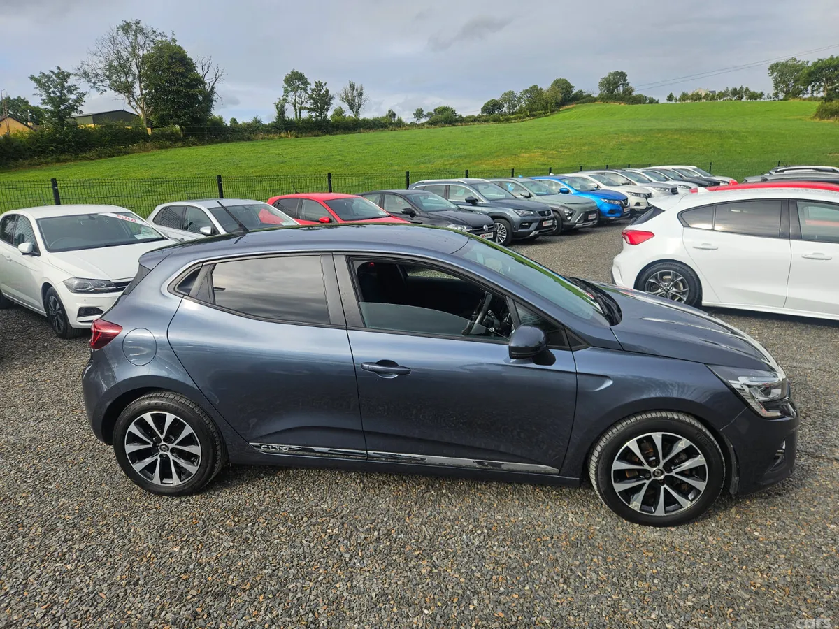 Renault Clio Hatchback, Diesel, 2019, Grey