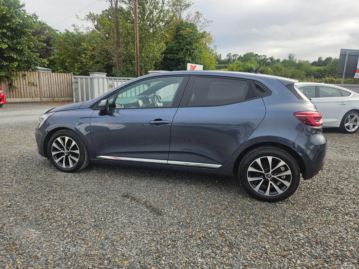 Renault Clio Hatchback, Diesel, 2019, Grey