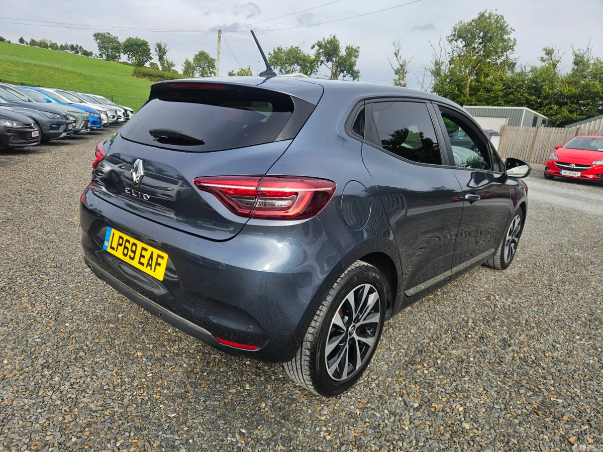 Renault Clio Hatchback, Diesel, 2019, Grey