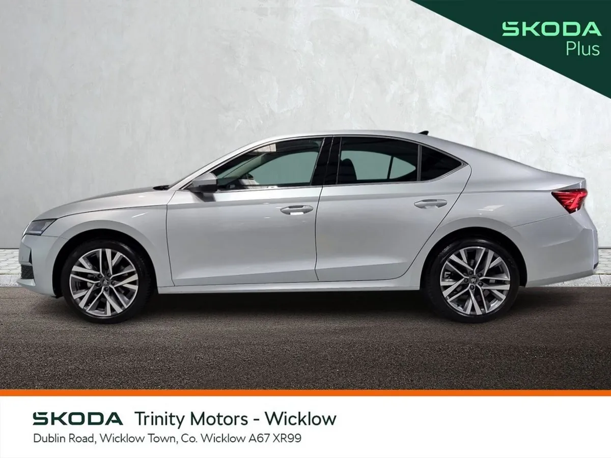 Skoda Octavia Saloon, Diesel, 2026, Silver