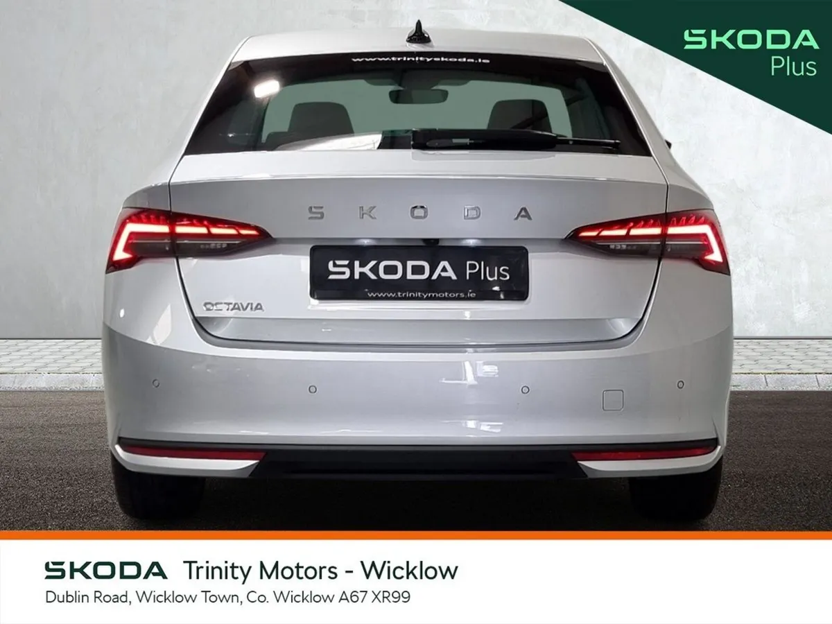 Skoda Octavia Saloon, Diesel, 2026, Silver