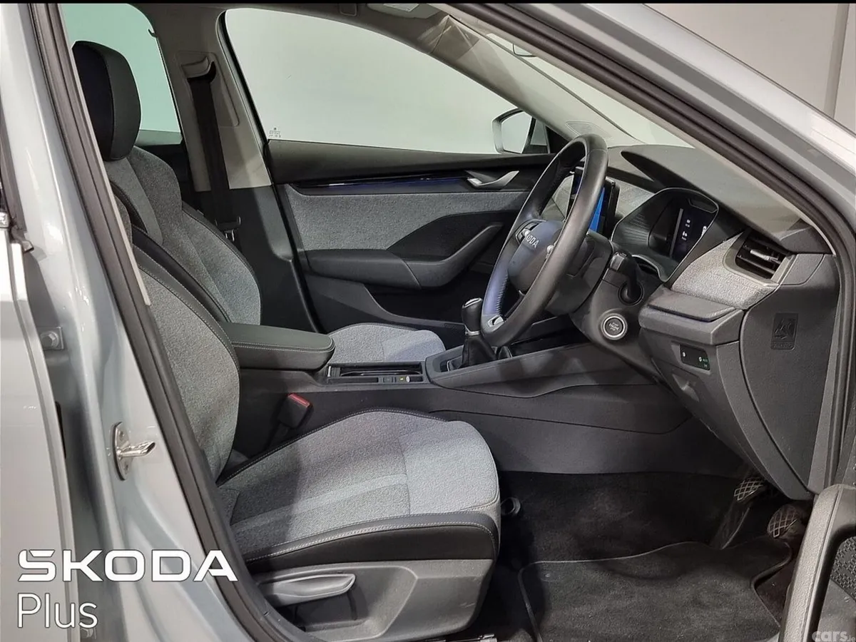 Skoda Octavia Saloon, Diesel, 2026, Silver