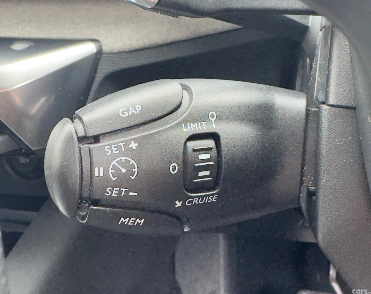 Peugeot 3008 SUV, Diesel, 2019, Green