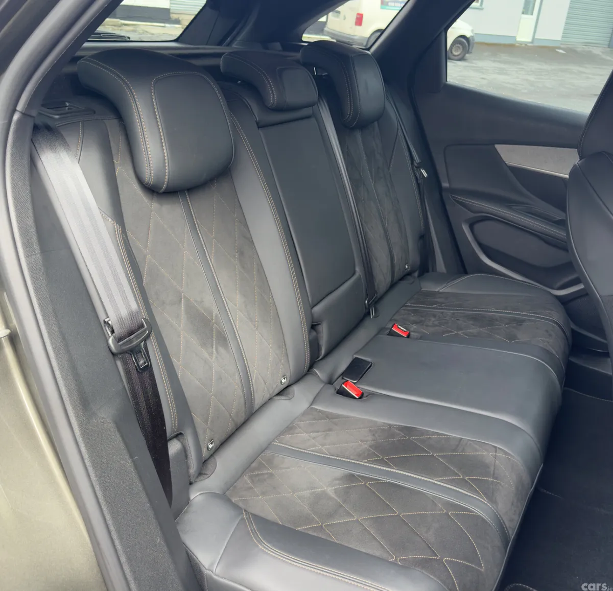 Peugeot 3008 SUV, Diesel, 2019, Green