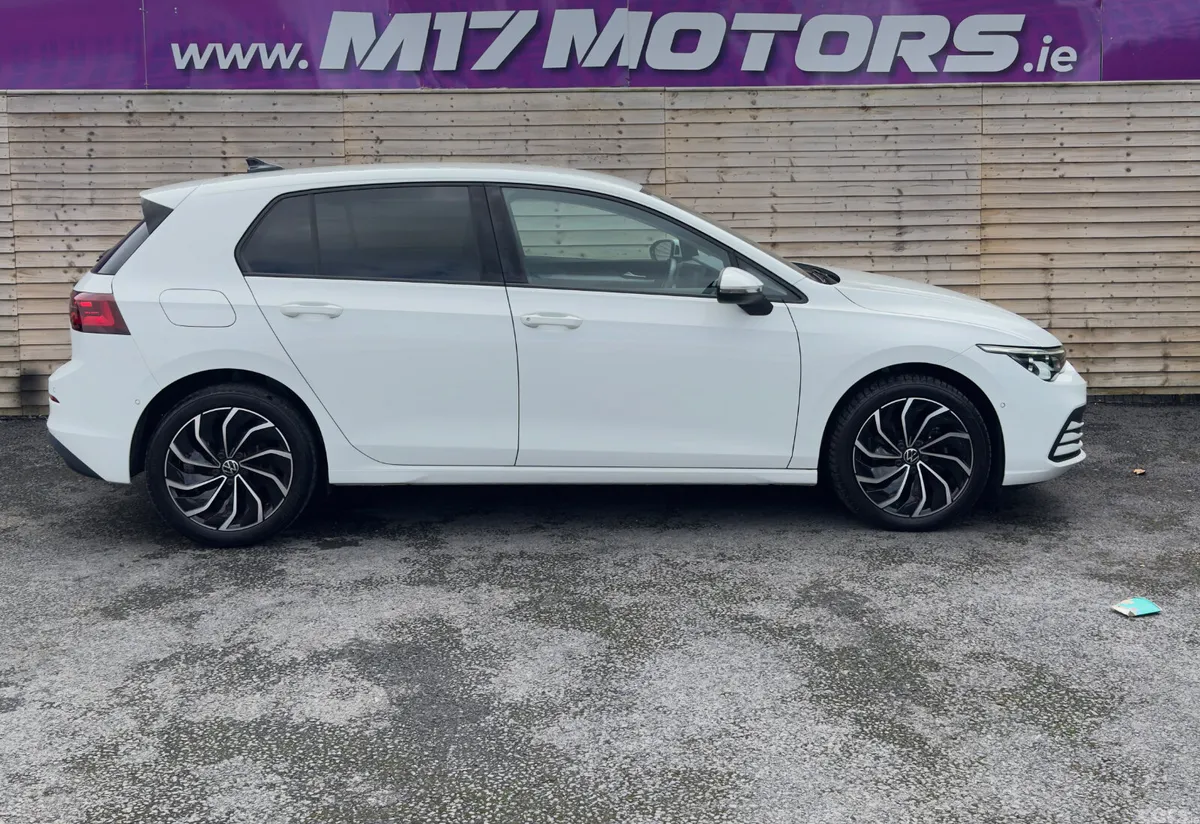 Volkswagen Golf Hatchback, Diesel, 2023, White