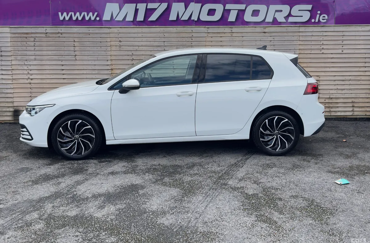 Volkswagen Golf Hatchback, Diesel, 2023, White