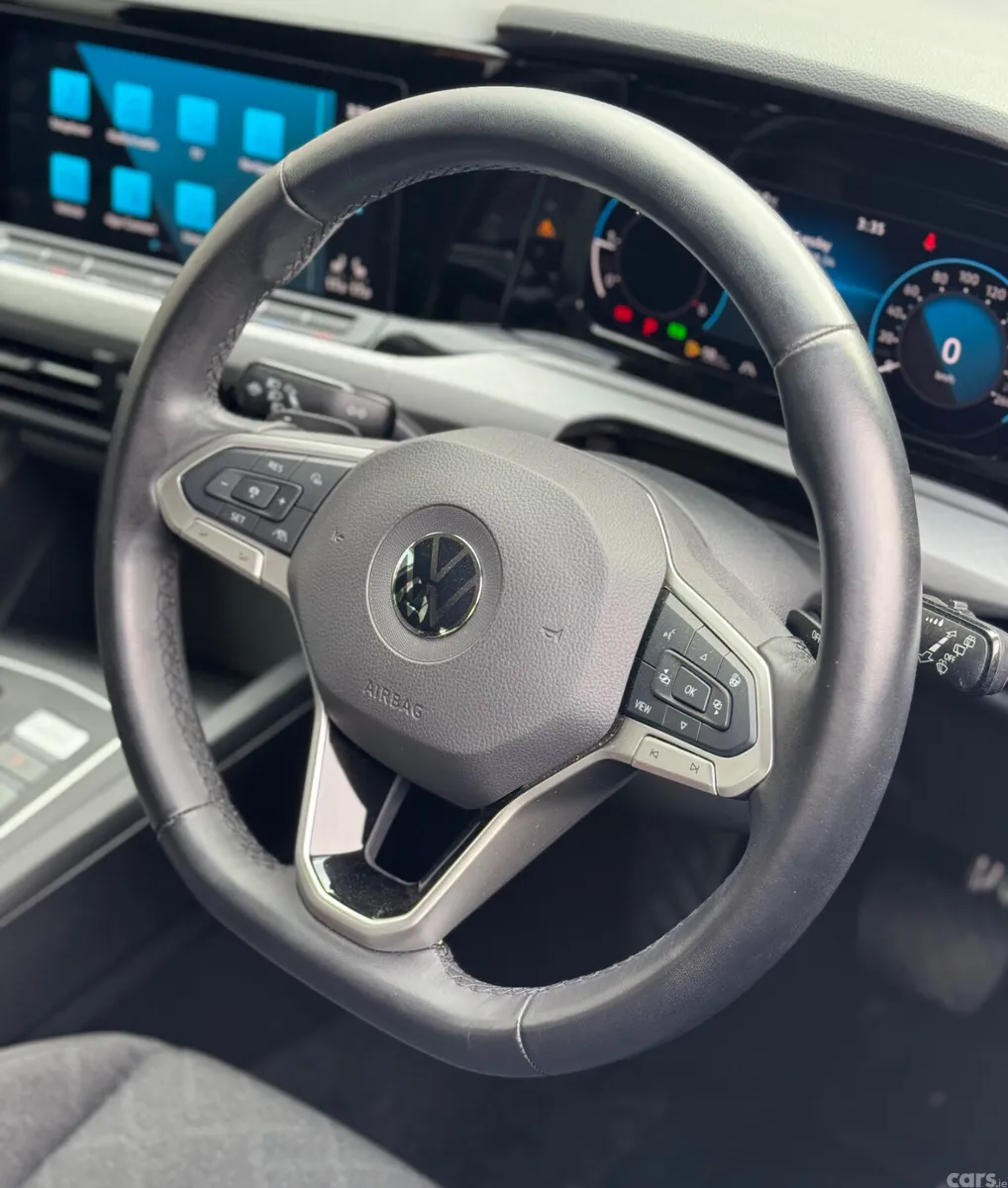 Volkswagen Golf Hatchback, Diesel, 2023, White