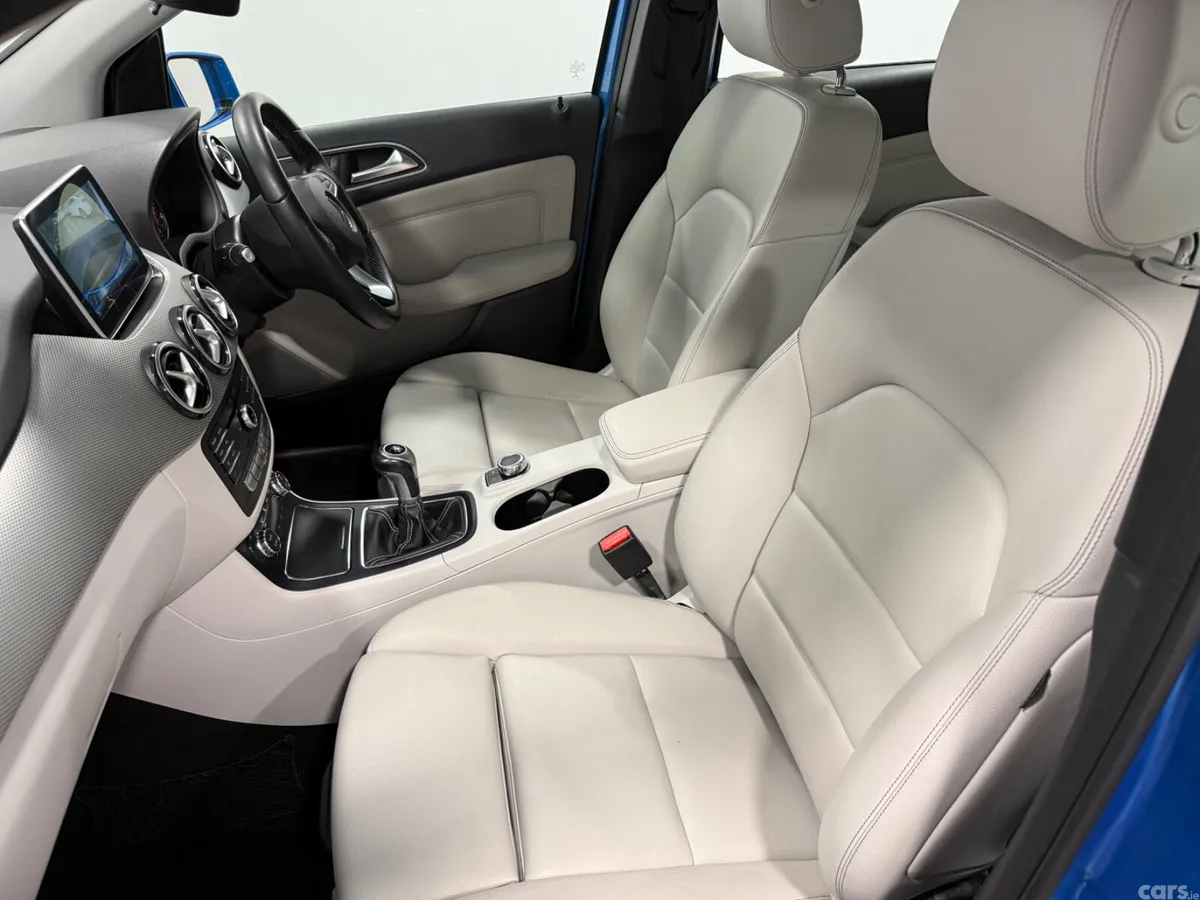 Mercedes-Benz B-Class MPV, Diesel, 2016, Blue
