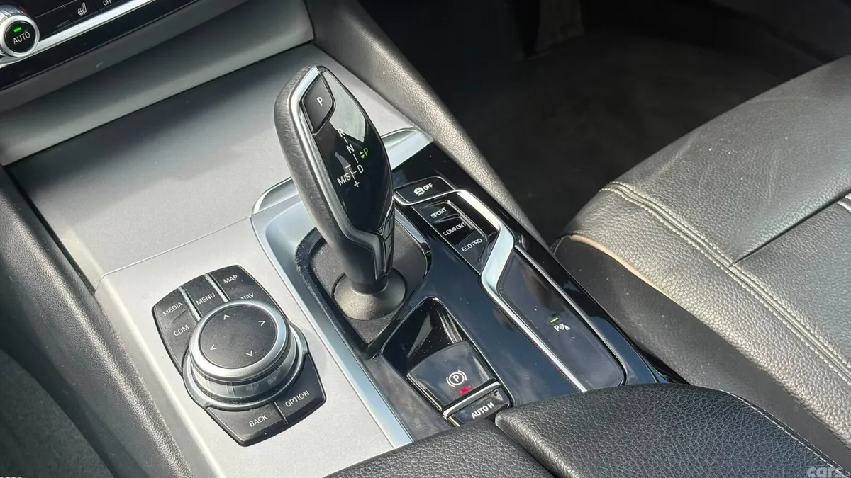 BMW 5-Series Saloon, Diesel, 2022, Blue