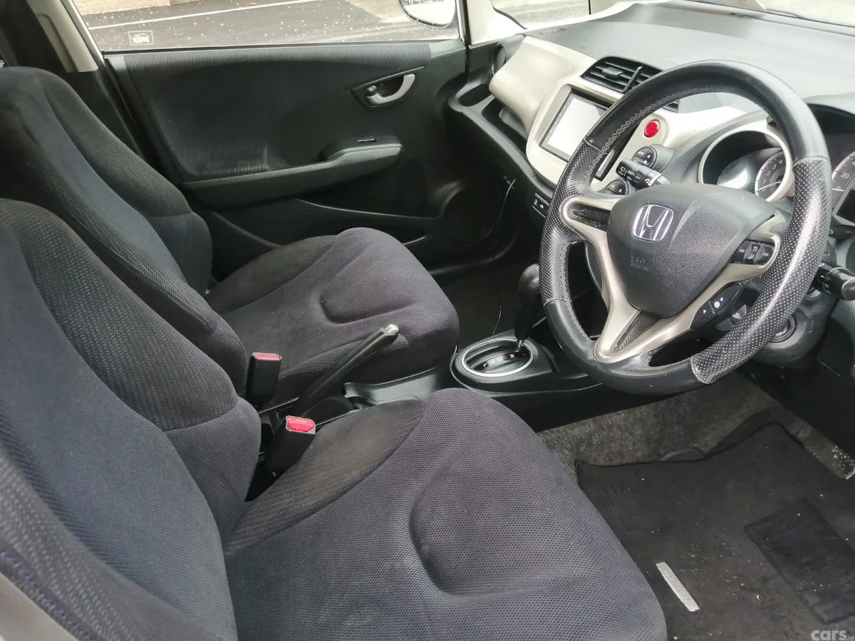 Honda Fit Hatchback, Petrol Hybrid, 2013, White