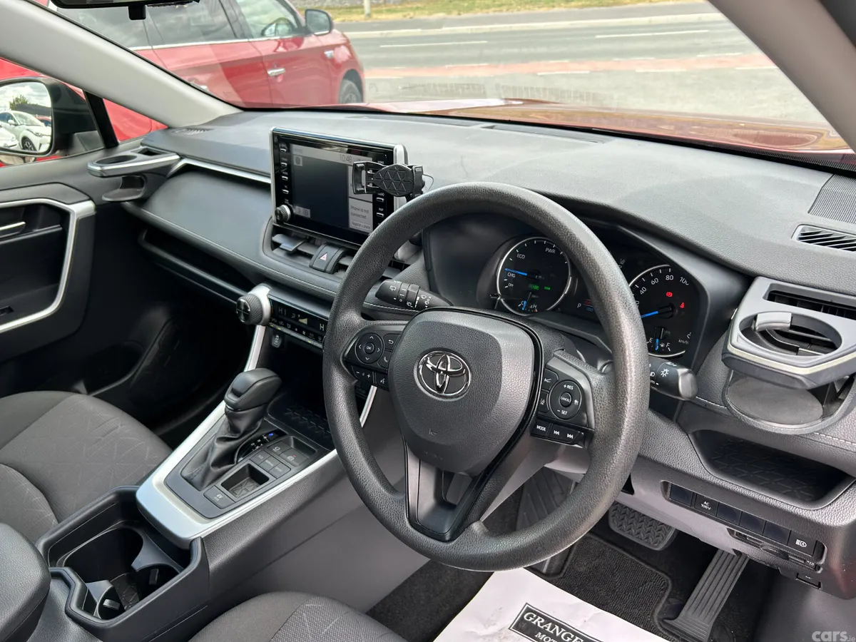 Toyota RAV4 SUV, Petrol Hybrid, 2021, Red