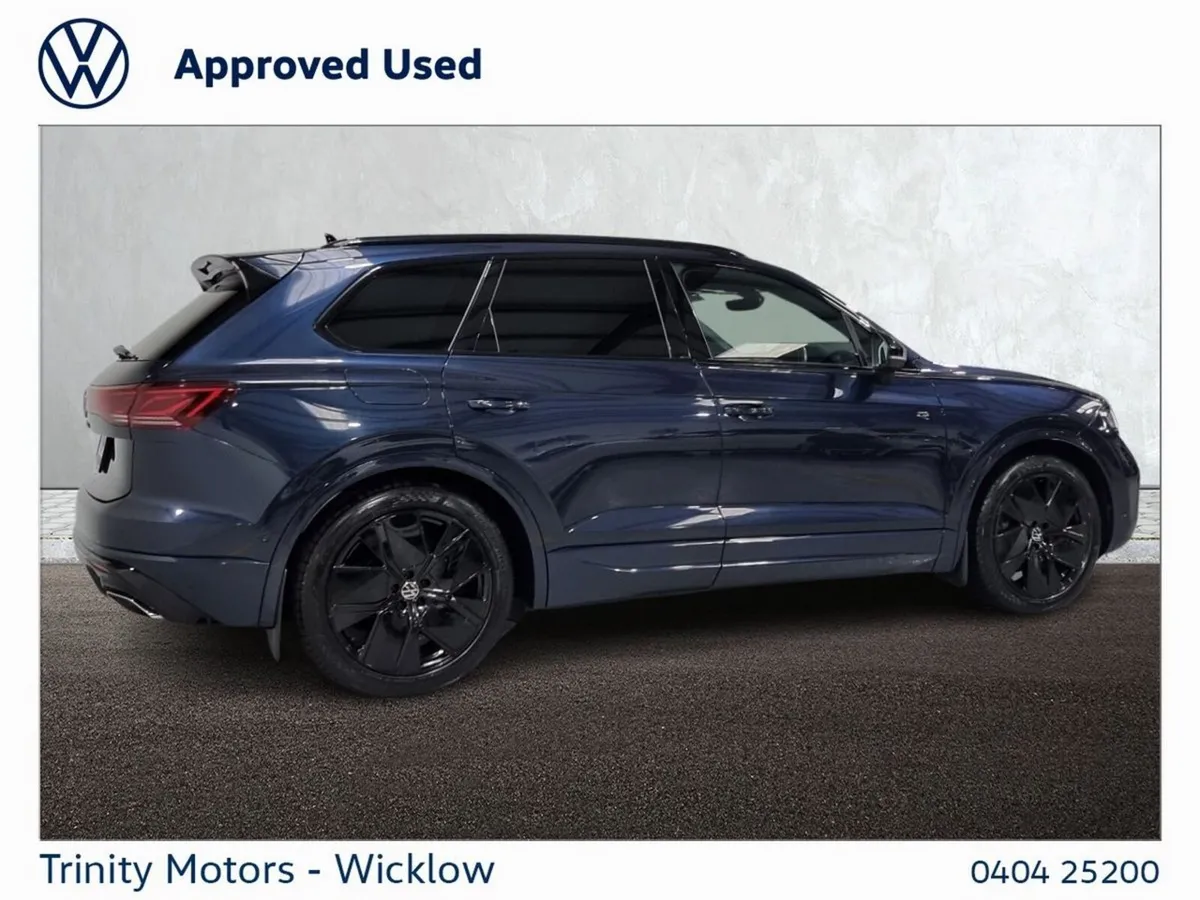 Volkswagen Touareg SUV, Diesel, 2024, Blue