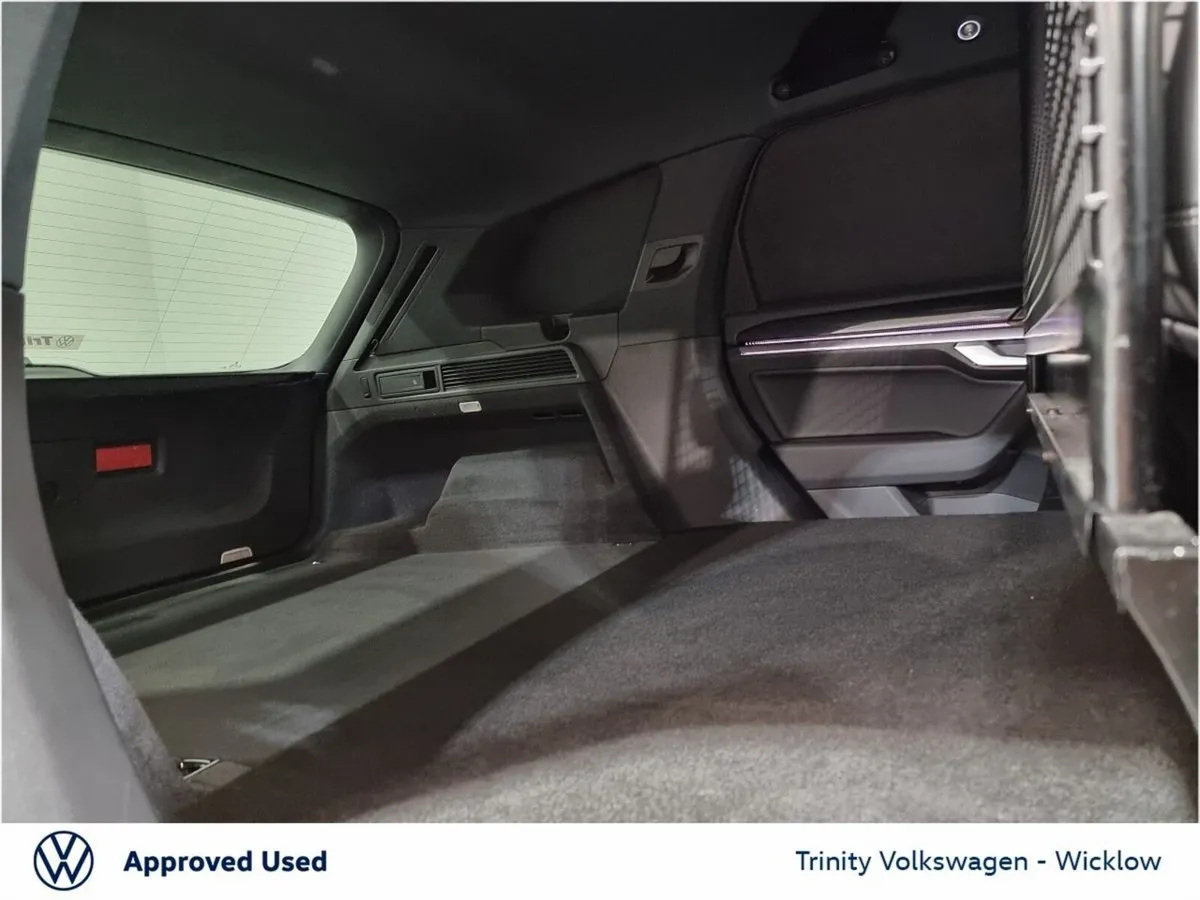 Volkswagen Touareg SUV, Diesel, 2024, Blue