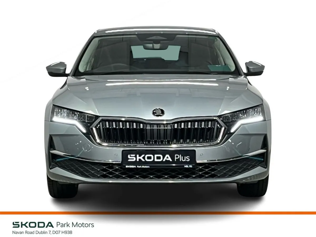 Skoda Octavia Saloon, Petrol, 2026, Silver