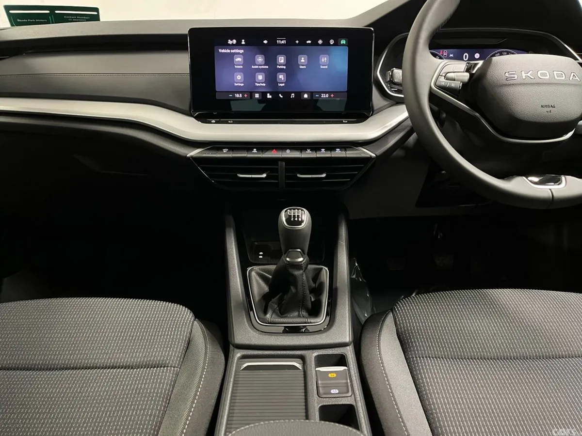 Skoda Octavia Saloon, Petrol, 2026, Silver