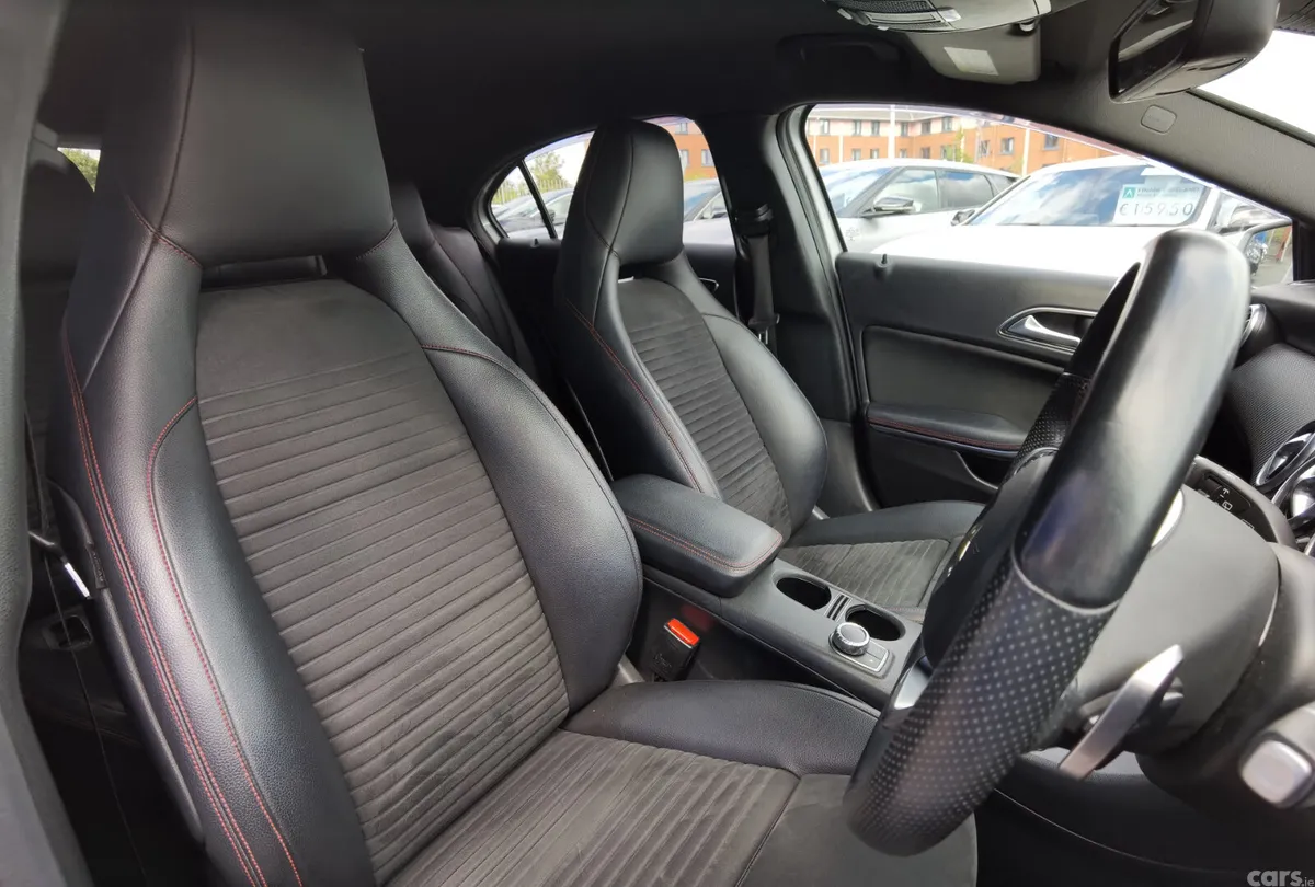 Mercedes-Benz A-Class Hatchback, Petrol, 2015, Silver