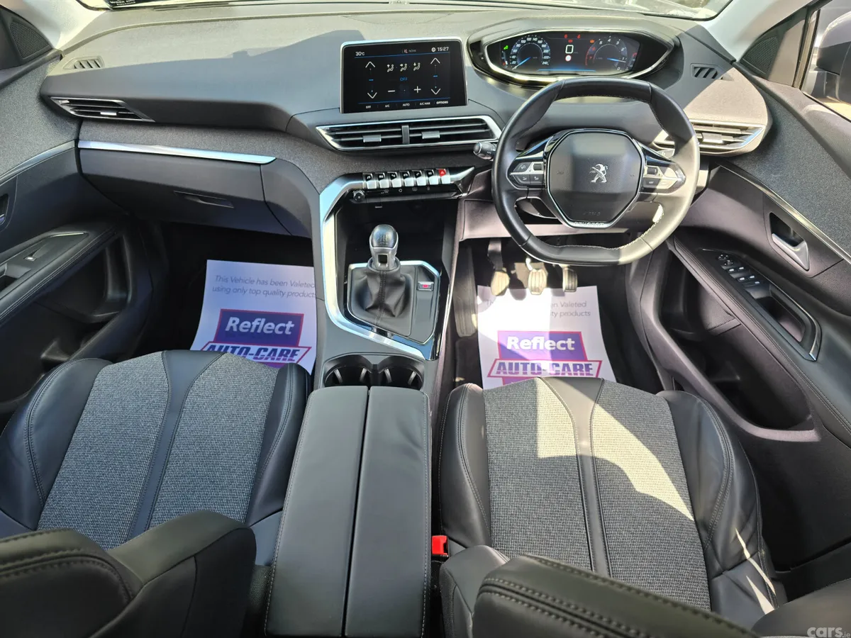 Peugeot 3008 SUV, Petrol, 2017, Grey