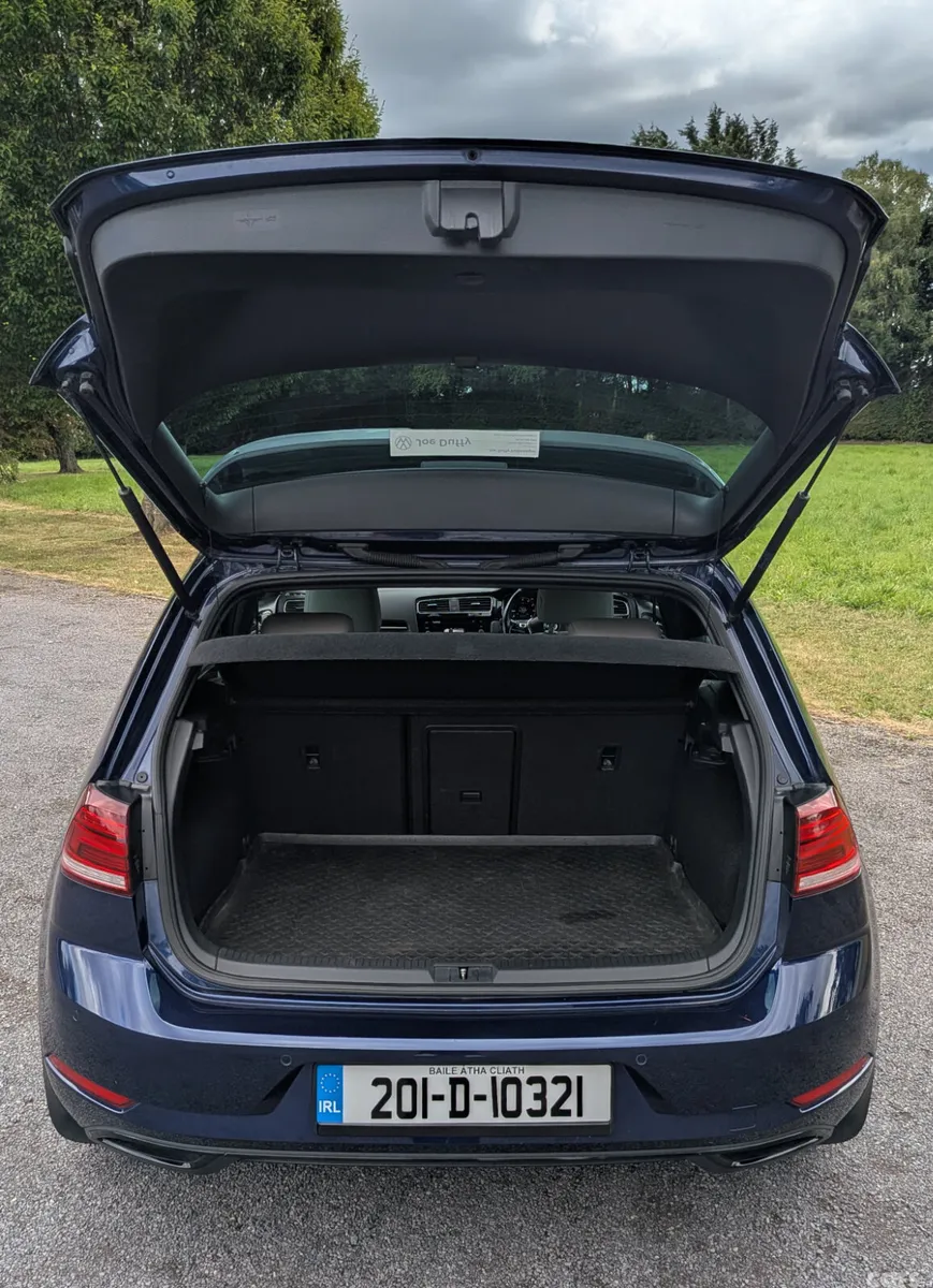 Volkswagen Golf Hatchback, Petrol, 2020, Blue