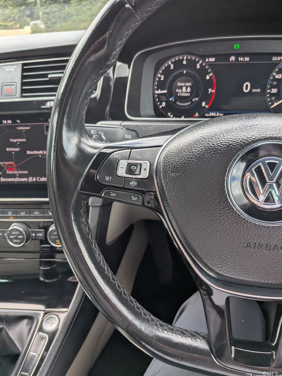 Volkswagen Golf Hatchback, Petrol, 2020, Blue
