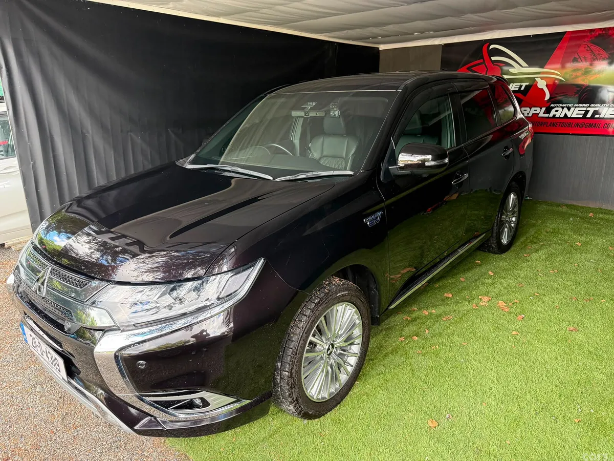 Mitsubishi Outlander SUV, Petrol Plug-in Hybrid, 2021, Black