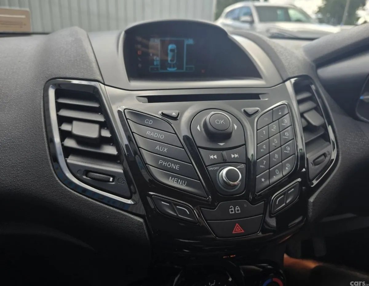 Ford Fiesta Hatchback, Petrol, 2015, Blue