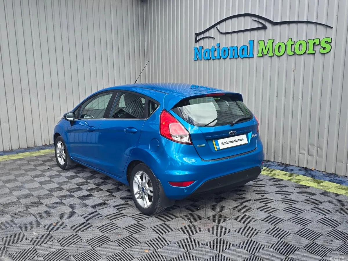Ford Fiesta Hatchback, Petrol, 2015, Blue