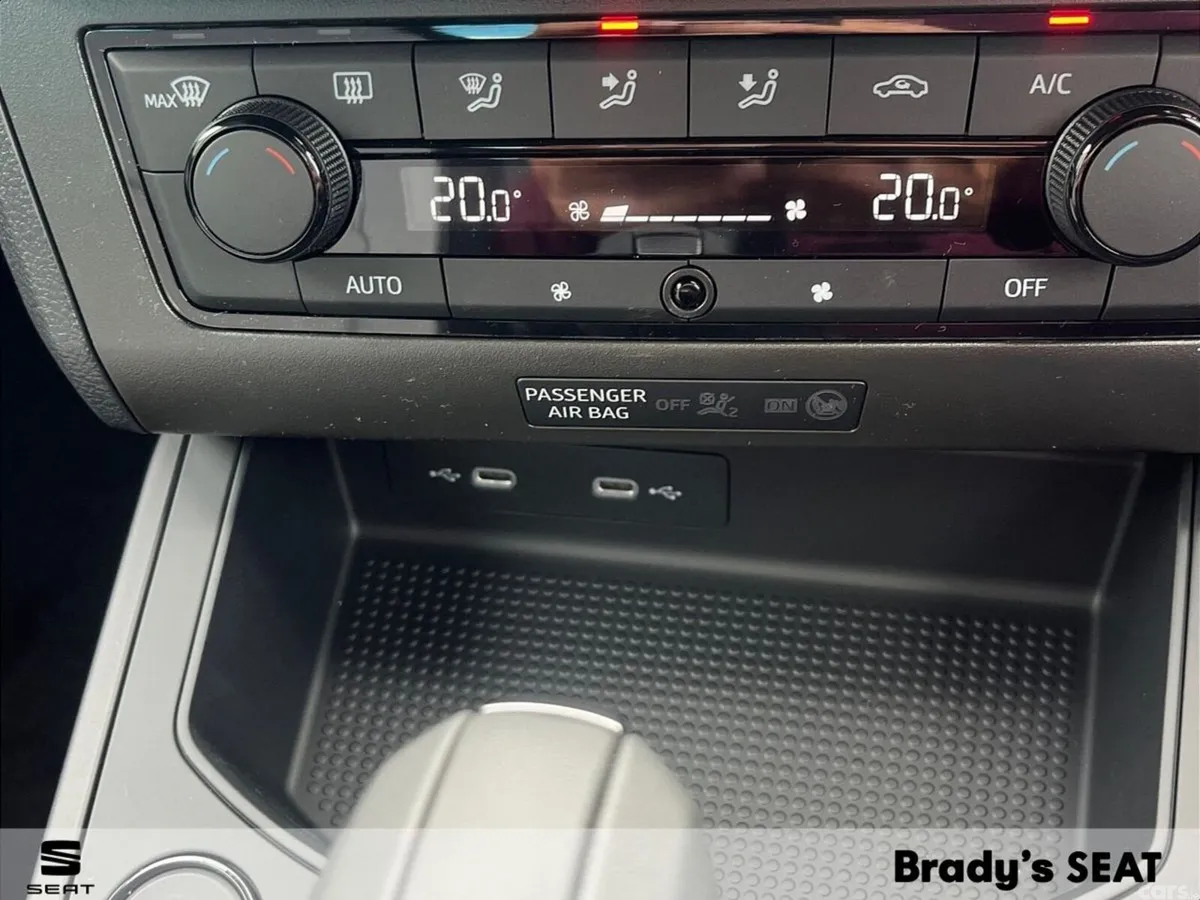 SEAT Arona SUV, Petrol, 2027, Yellow