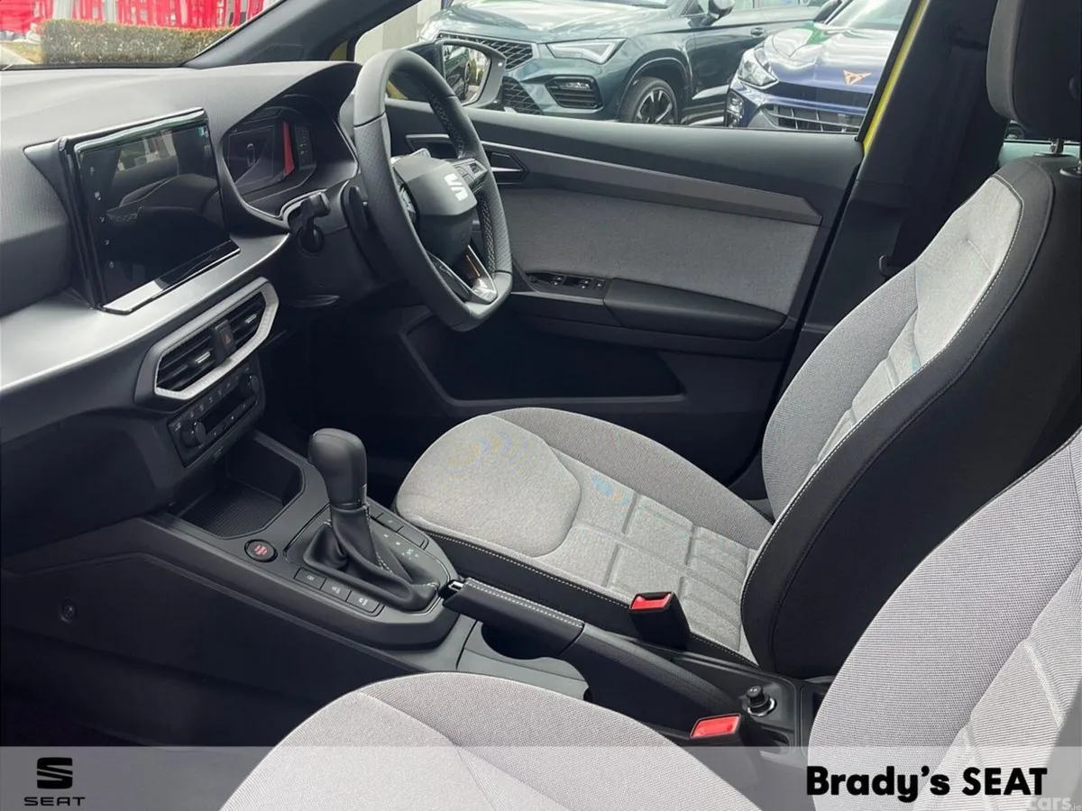SEAT Arona SUV, Petrol, 2027, Yellow