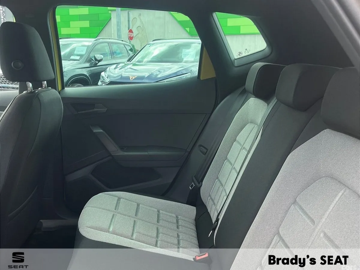 SEAT Arona SUV, Petrol, 2027, Yellow