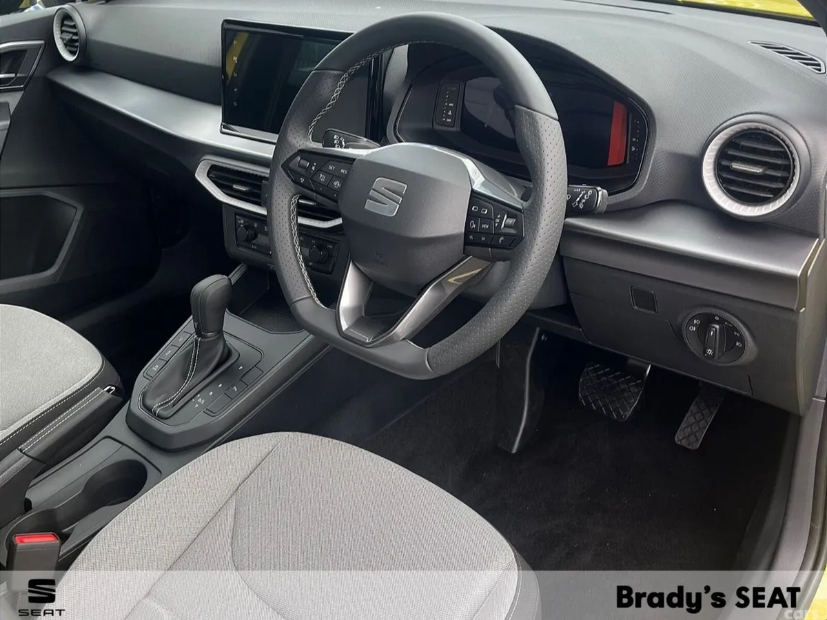 SEAT Arona SUV, Petrol, 2027, Yellow