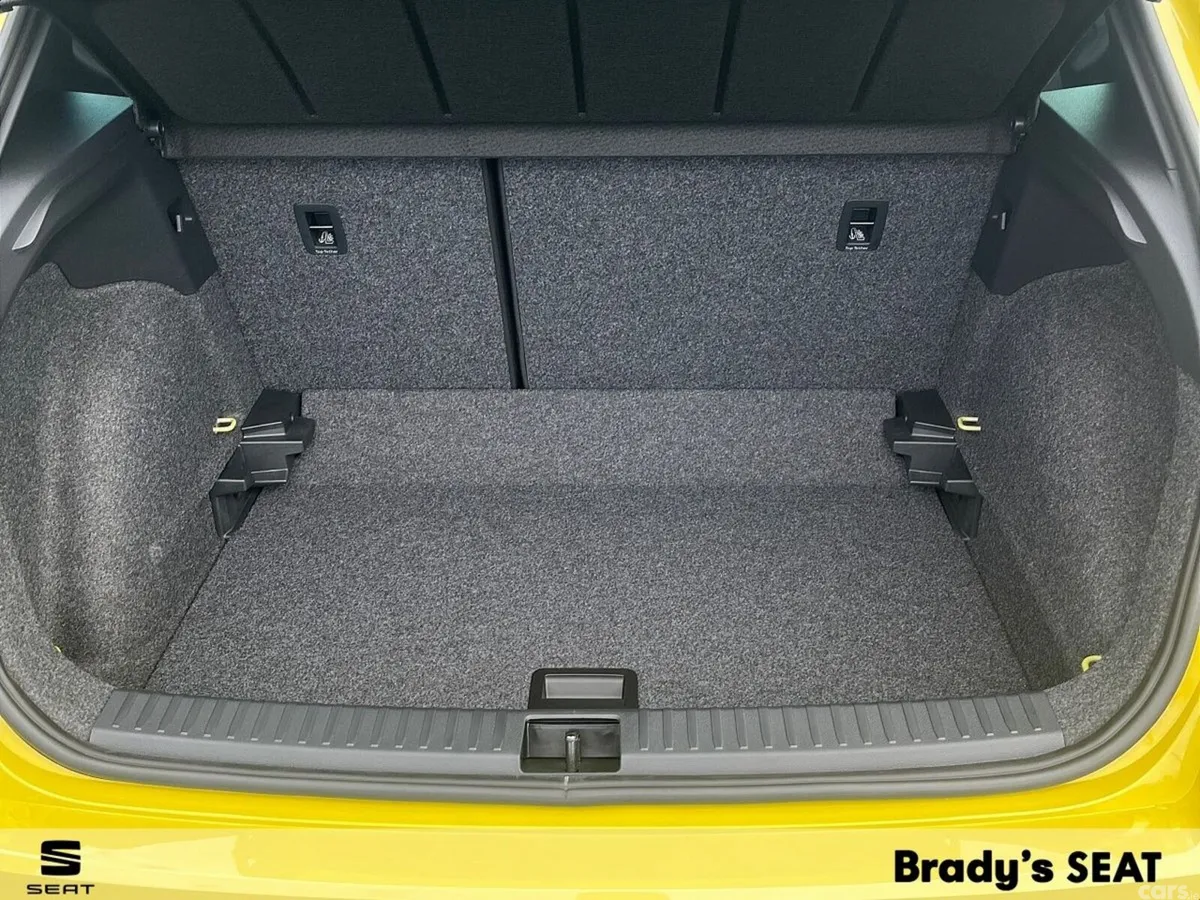 SEAT Arona SUV, Petrol, 2027, Yellow