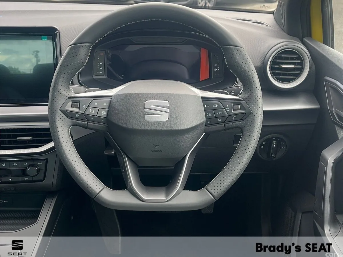 SEAT Arona SUV, Petrol, 2027, Yellow