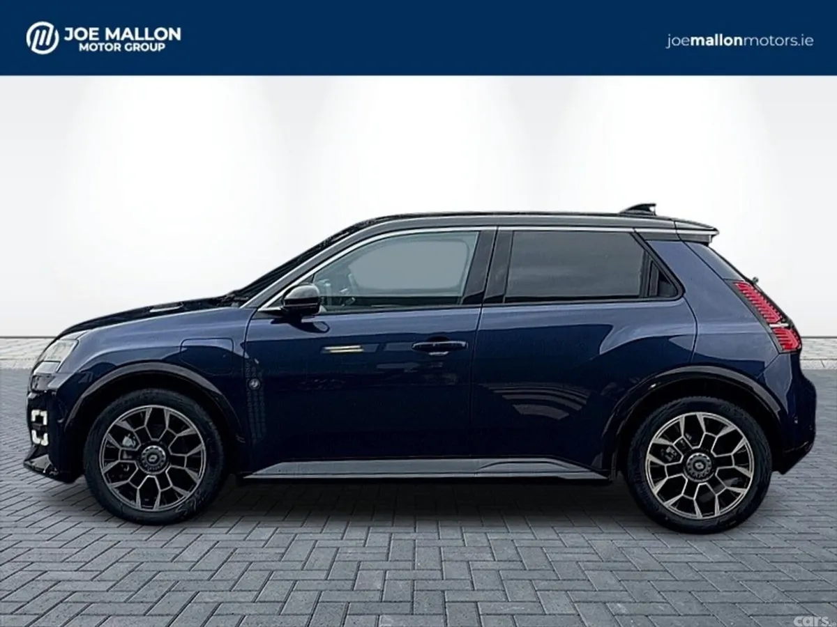 Renault 5 Hatchback, Electric, 2027, Blue