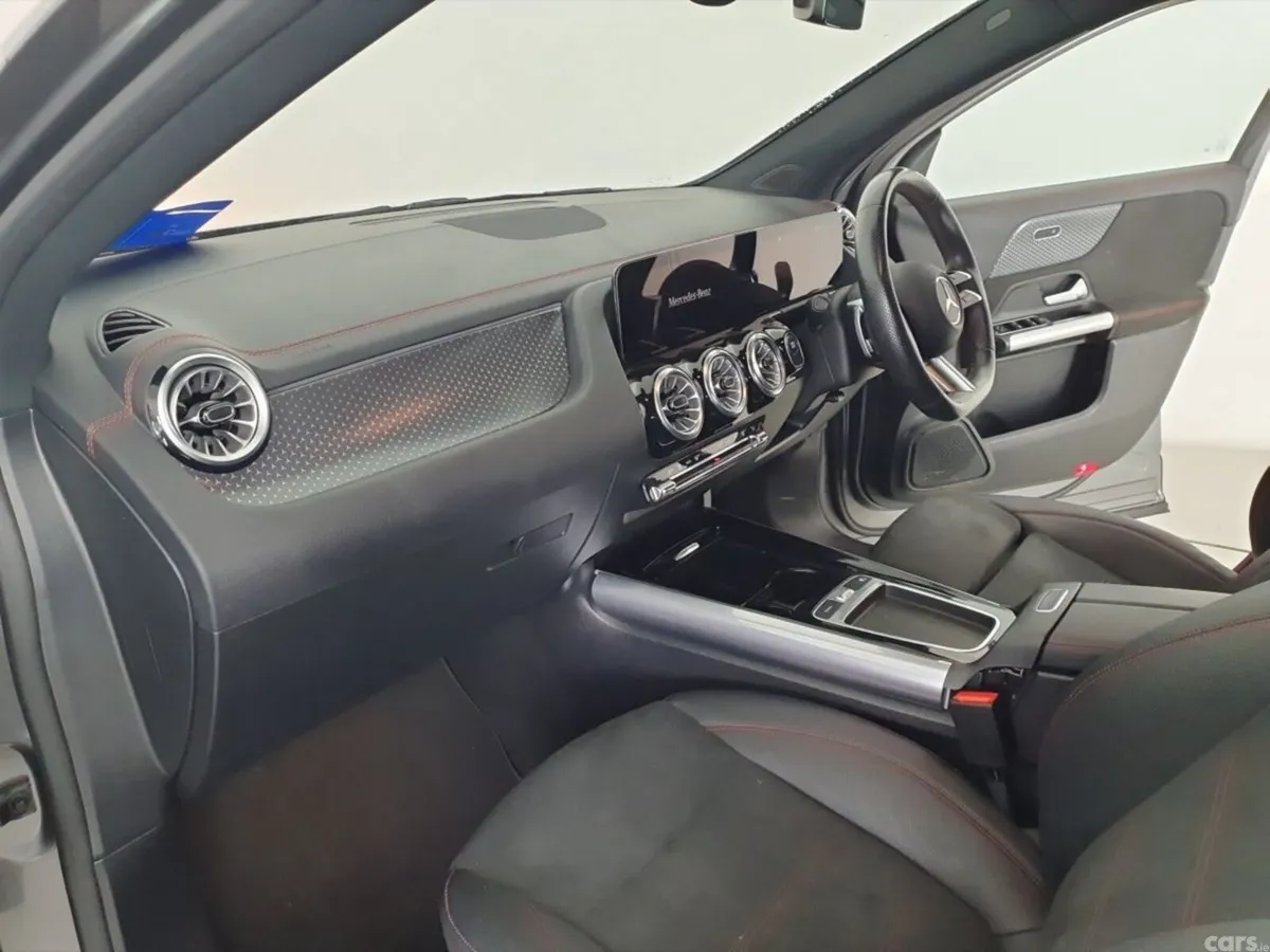 Mercedes-Benz EQA SUV, Electric, 2025, Grey