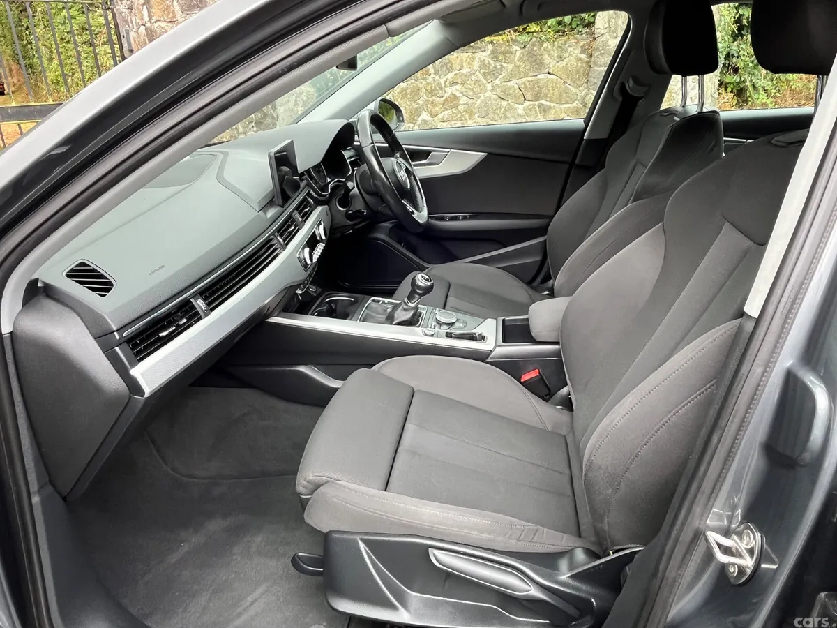 Audi A4 Saloon, Diesel, 2017, Grey