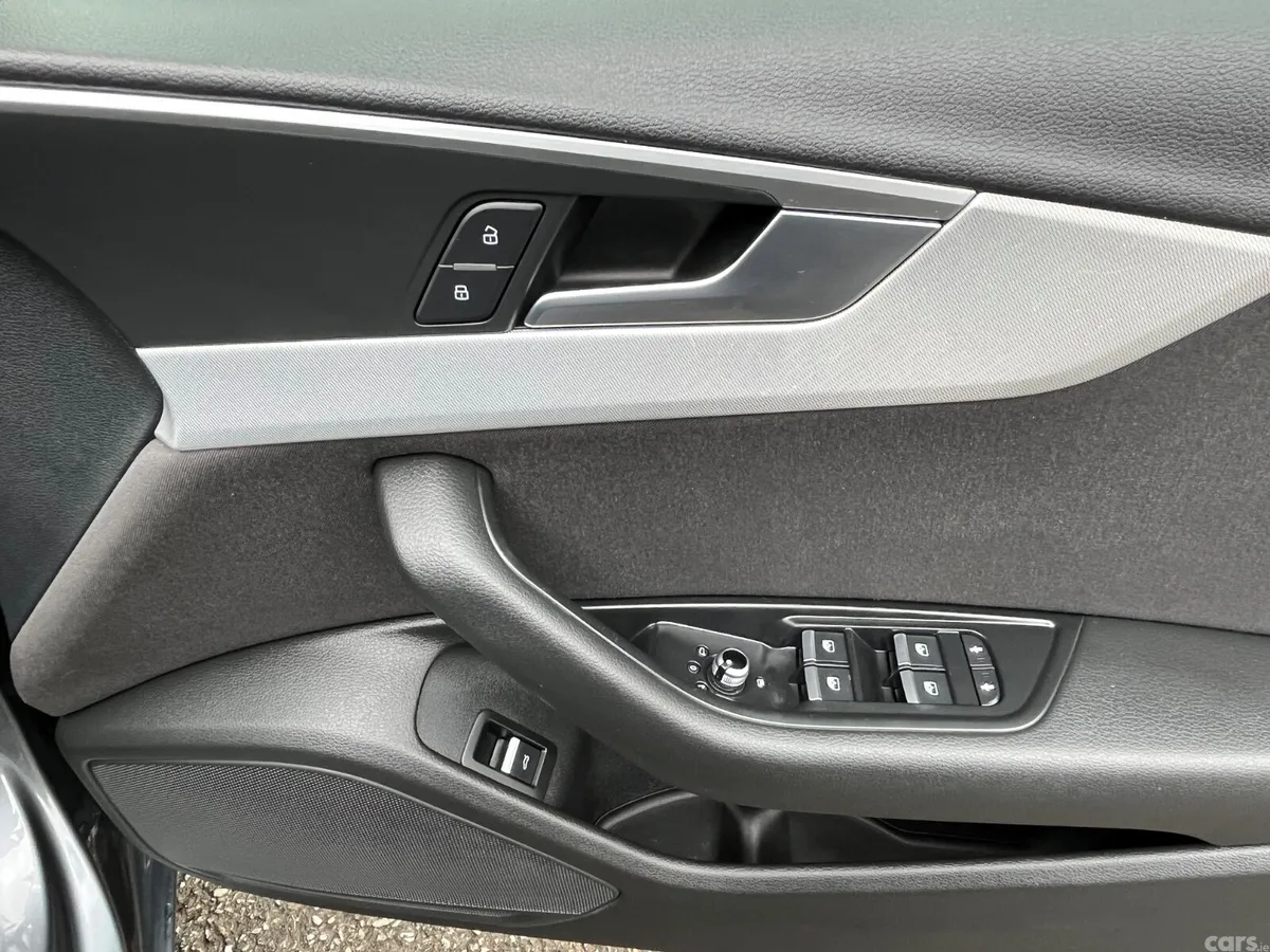 Audi A4 Saloon, Diesel, 2017, Grey