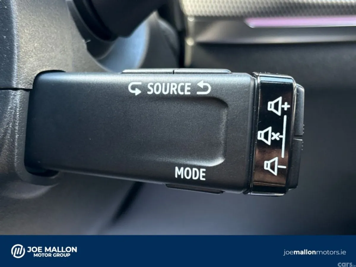 Renault Arkana Hatchback, Petrol Hybrid, 2025, Blue