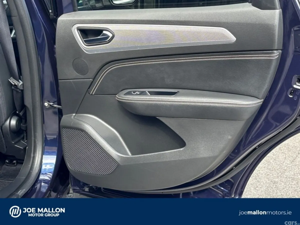 Renault Arkana Hatchback, Petrol Hybrid, 2025, Blue