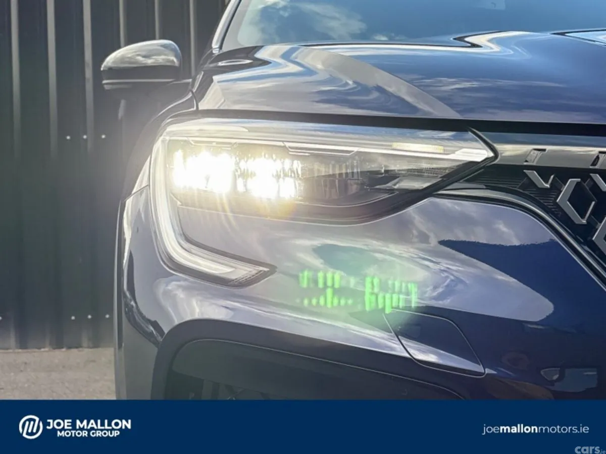 Renault Arkana Hatchback, Petrol Hybrid, 2025, Blue