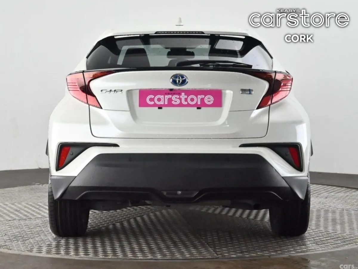 Toyota C-HR SUV, Petrol Hybrid, 2021, White