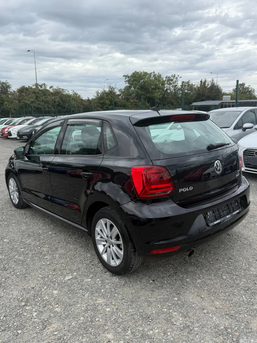 Volkswagen Polo Hatchback, Petrol, 2015, Black
