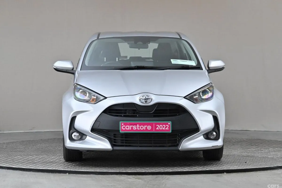 Toyota Yaris Hatchback, Petrol, 2022, Grey
