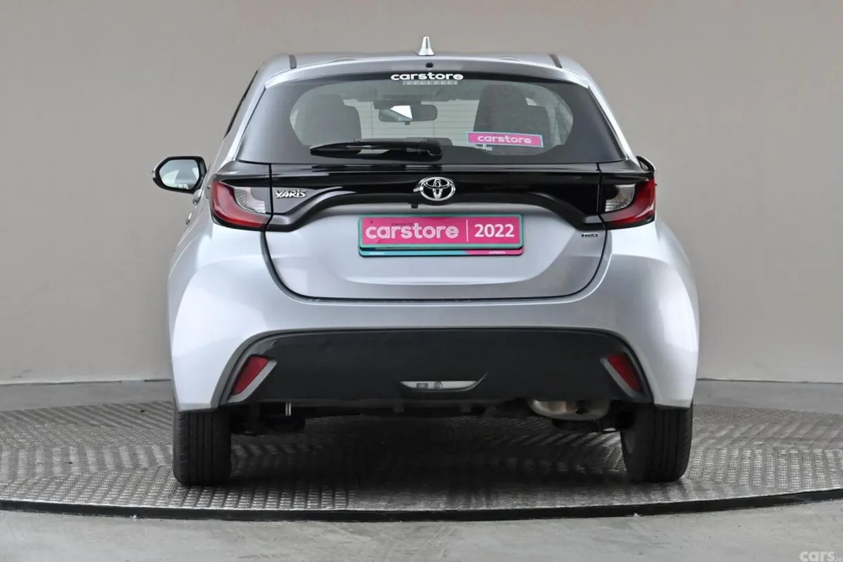 Toyota Yaris Hatchback, Petrol, 2022, Grey