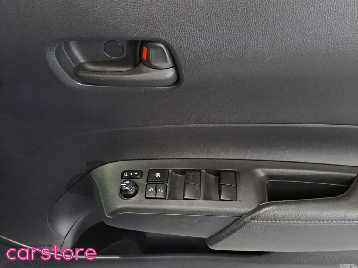 Toyota Aqua Hatchback, Petrol Hybrid, 2022, Blue