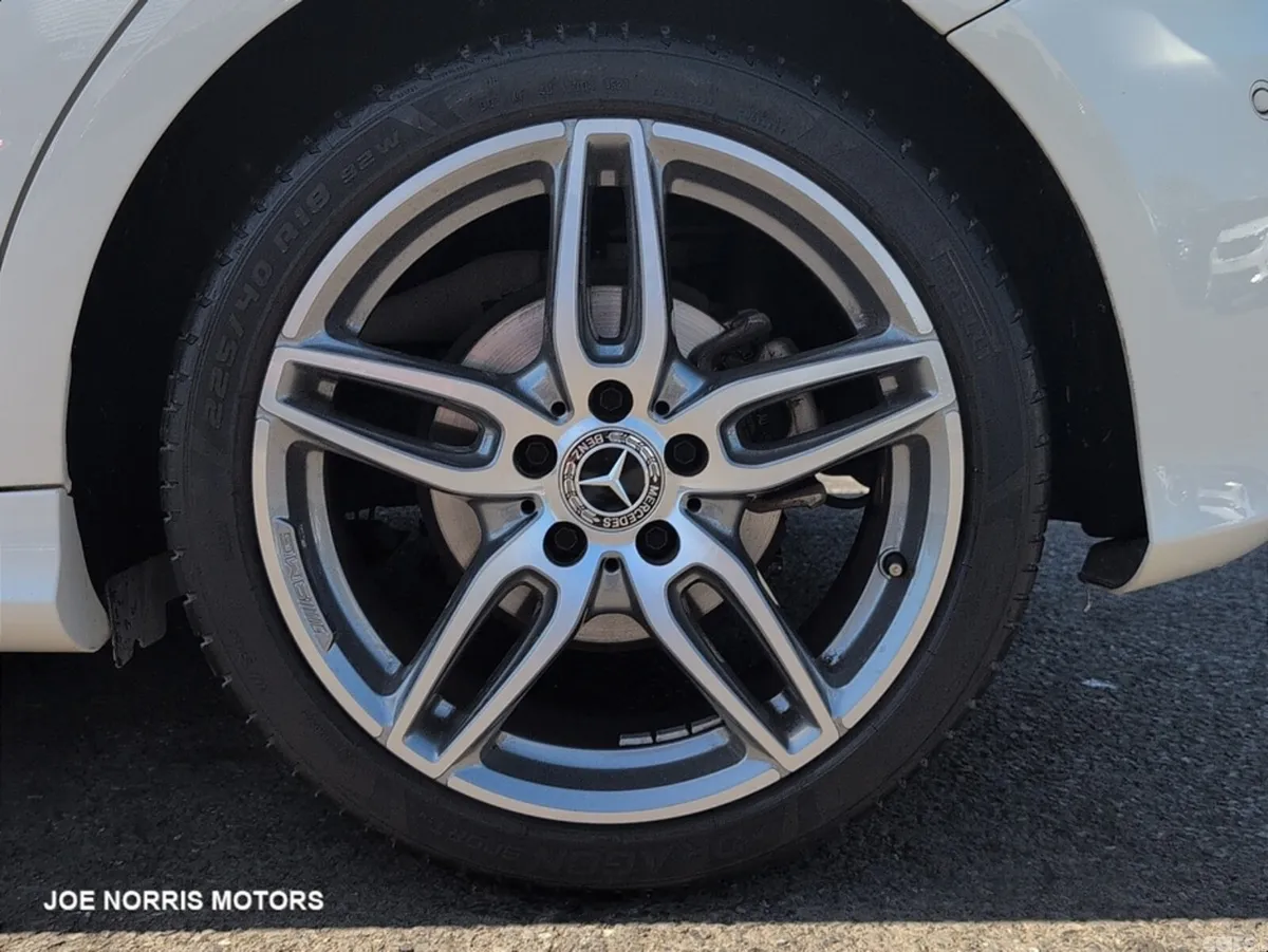 Mercedes-Benz A-Class Hatchback, Petrol, 2017, White