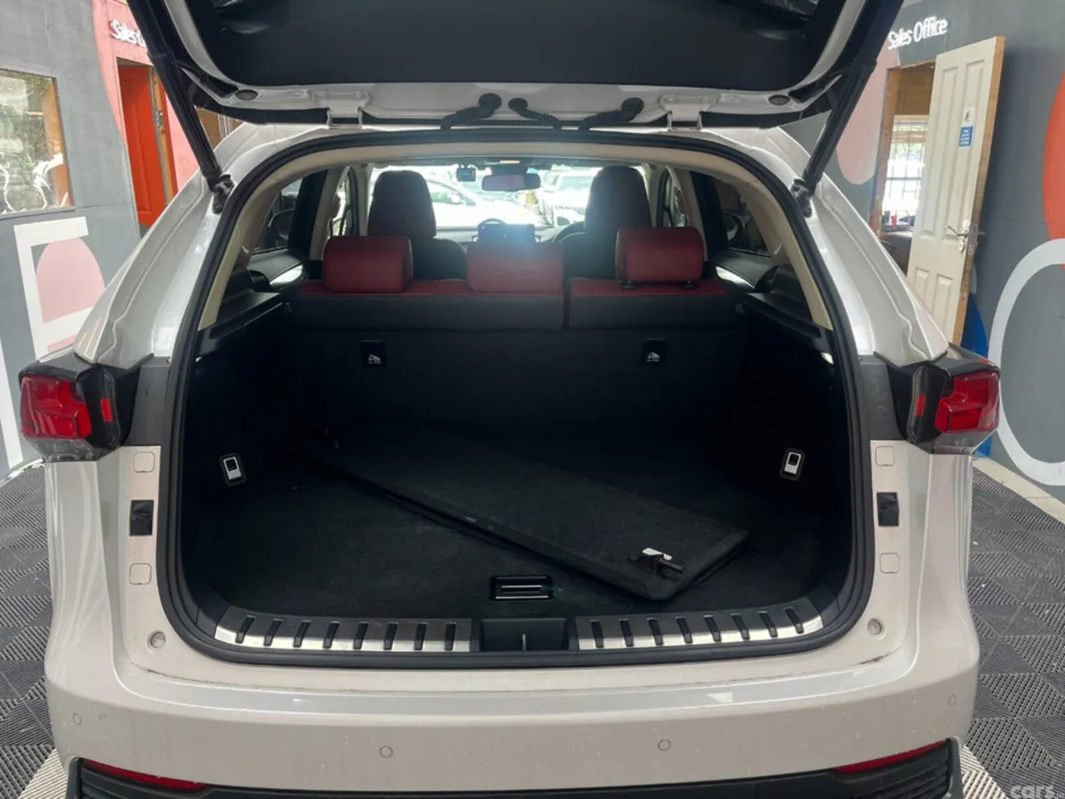 Lexus NX SUV, Petrol Hybrid, 2019, White
