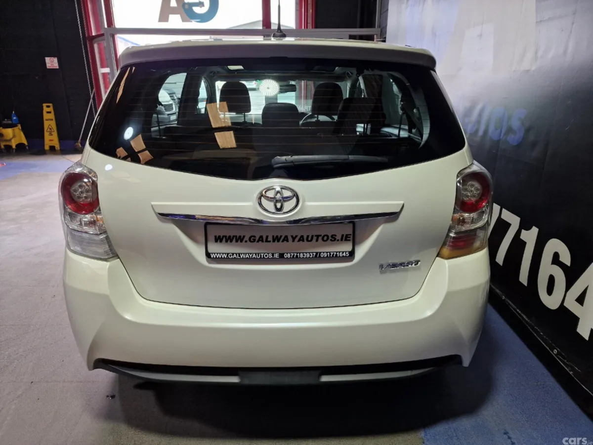 Toyota Verso MPV, Diesel, 2017, White
